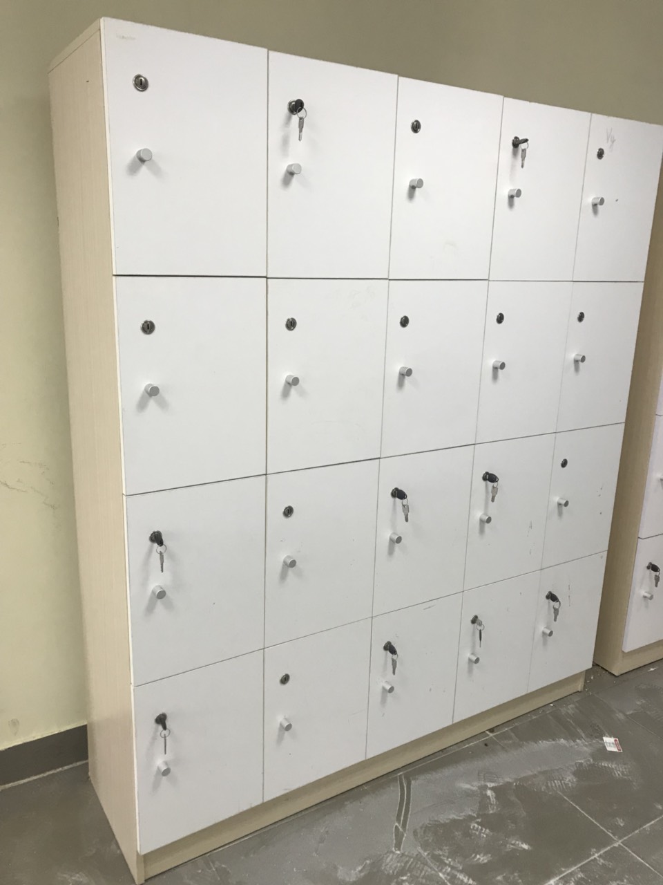 Tủ locker 16 ngăn
